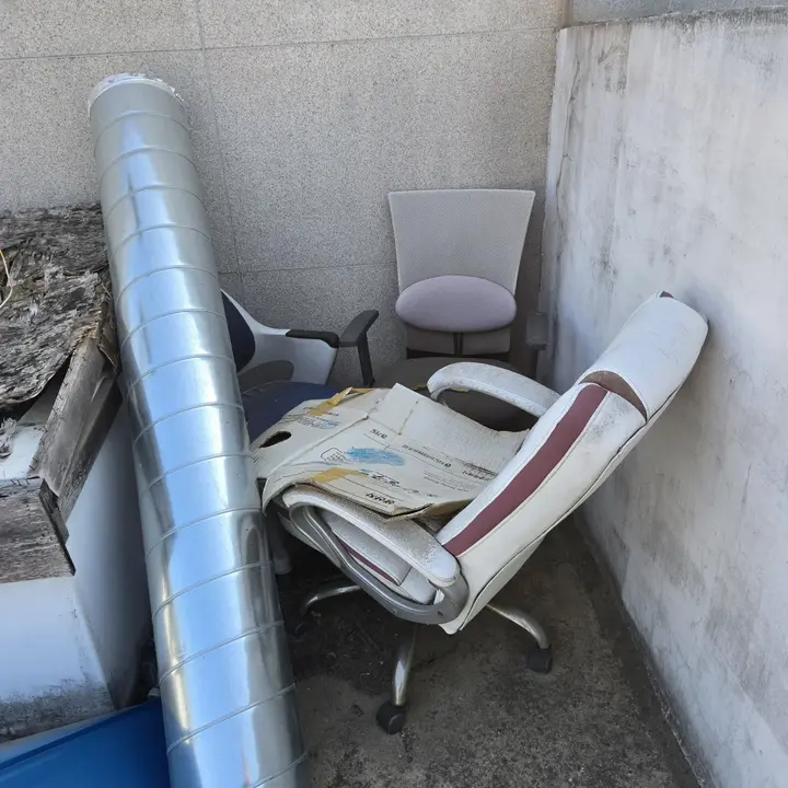 평택 건물부분보수 현장사진 옥상 철거 자재